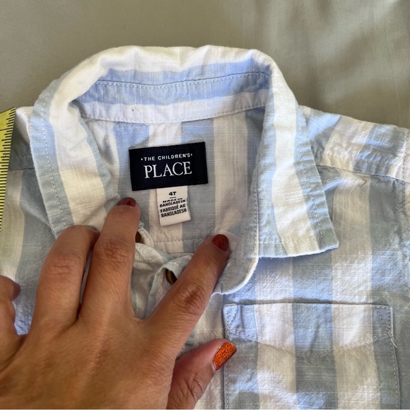 Lot of 2 Boys Button up shirt - 1 Children’s Place & 1 Carters Size 4T - Picture 10 of 10